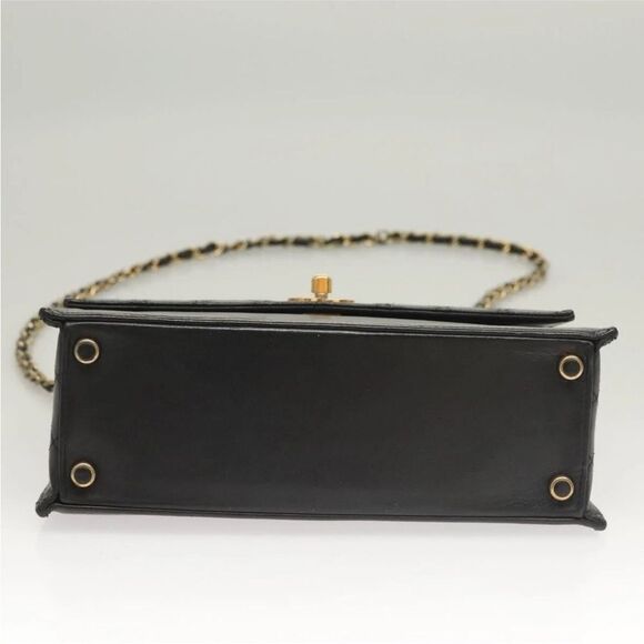 ✅AUTH✅CHANEL LAMBSKIN SHOULDER/ CROSSBODY BAG - Picture 5 of 10